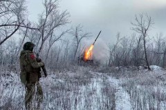 How many Russians and Ukrainians have died in the Russia-Ukraine War?