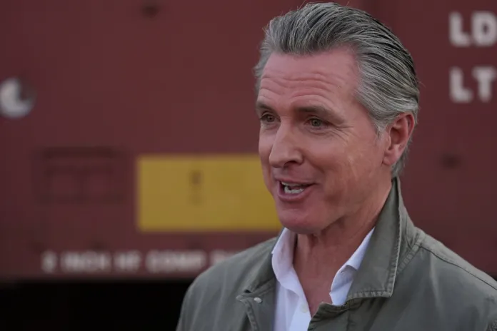 Newsom gives $90 million to California Planned Parenthood clinics