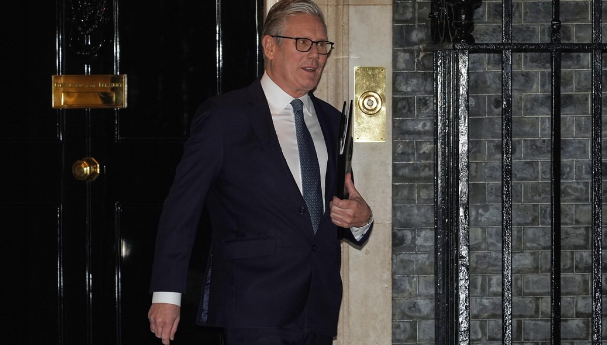 UK deal ceding sovereignty of Chagos islands faces scrutiny after renewed Trump opposition