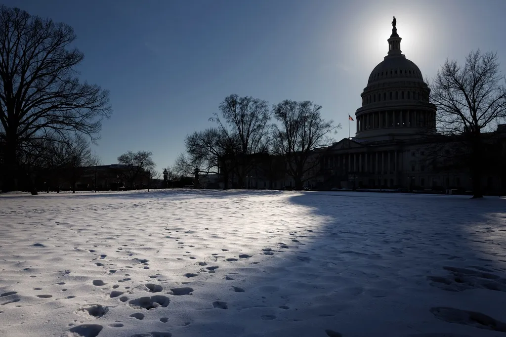 Hispanic conservatives accuse House GOP hopeful of defrauding donors and activists