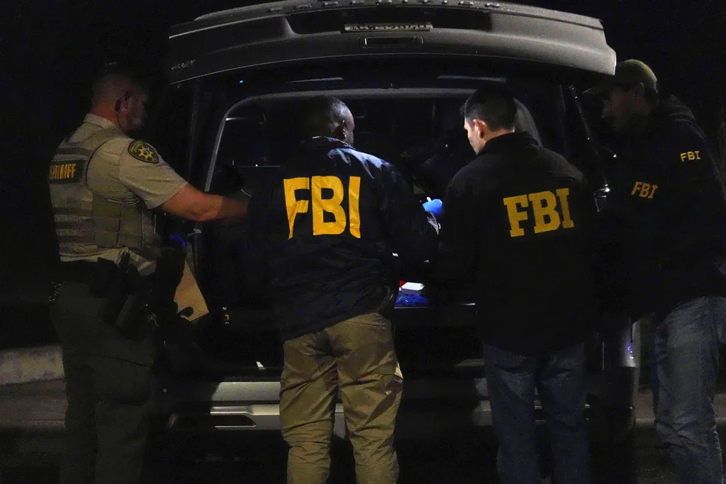 Glove with DNA found near Guthrie home appears to match those worn in suspect video: FBI