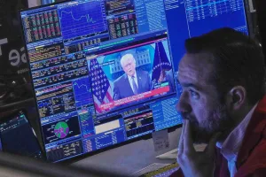 Trump publicly praised companies within days of buying their stocks