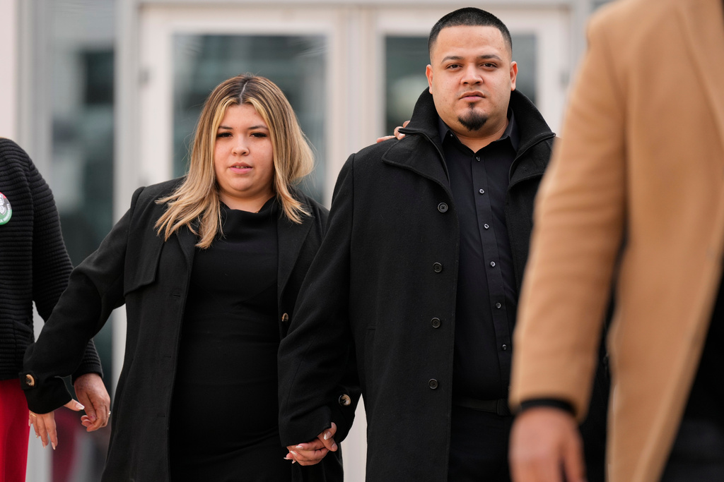 DHS ‘happy’ to deport Abrego Garcia to Costa Rica, immigrant’s lawyers tell judge