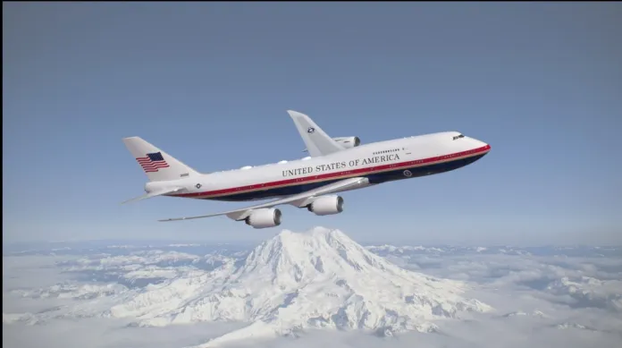 This artist rendering depicts the VC-25B in its new livery.