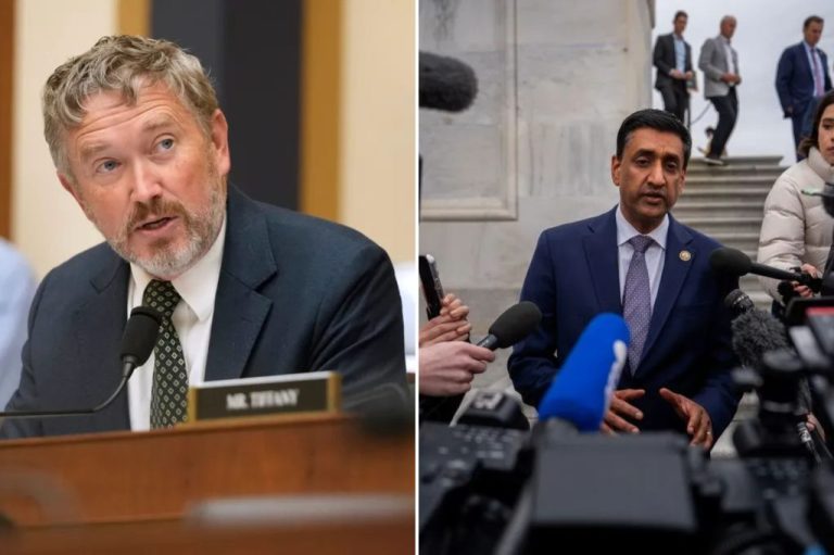 Reps. Thomas Massie and Ro Khanna.