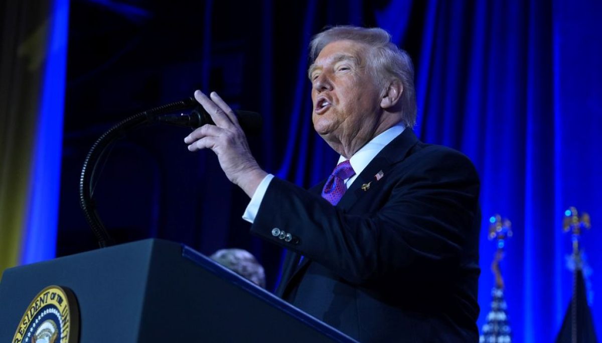 Trump ignites furor ahead of crucial midterm elections