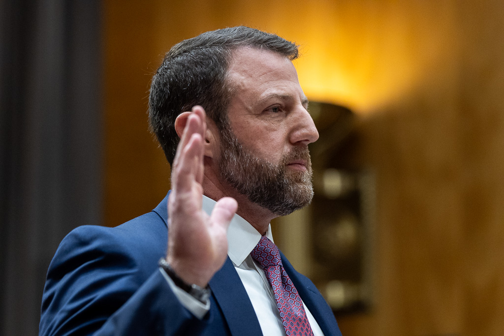 WATCH LIVE: Trump swears in Markwayne Mullin as DHS chief