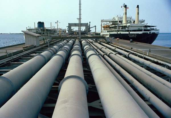 Today’s oil profits aren’t price gouging — but Big Oil needs an ultimatum: Reinvest or pay consumers