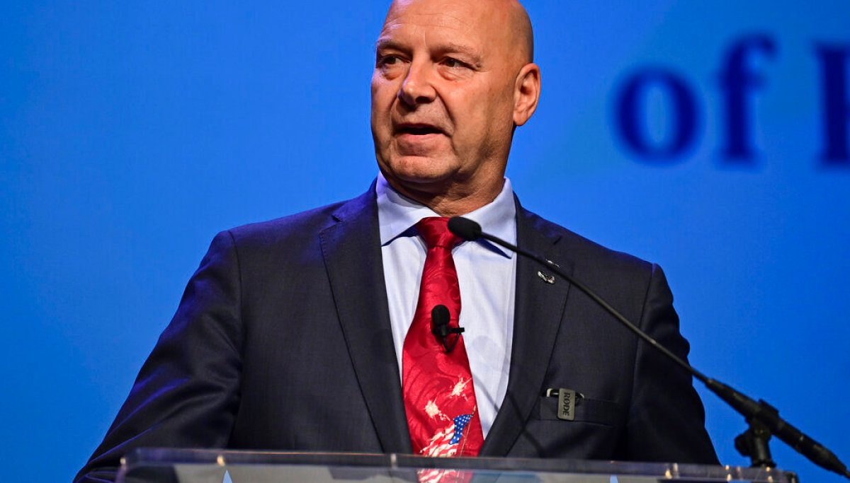 Pennsylvania state senator defends bus driver forced to remove MAGA hat