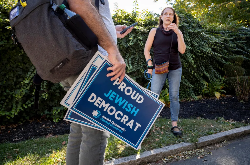 Jewish voters feel ‘politically homeless’ as antisemitism rises on both sides