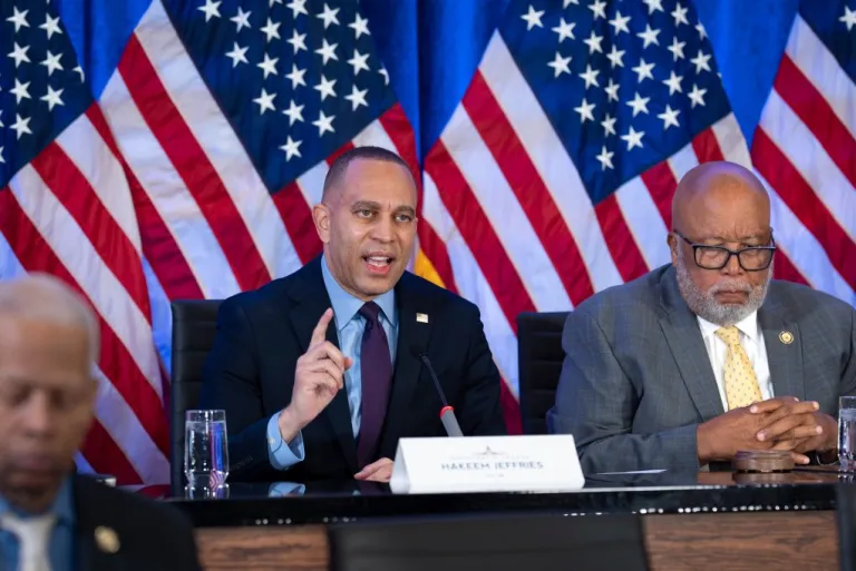House Minority Leader Hakeem Jeffries, D-N.Y., left, and Rep. Bennie Thompson, D-Miss.
