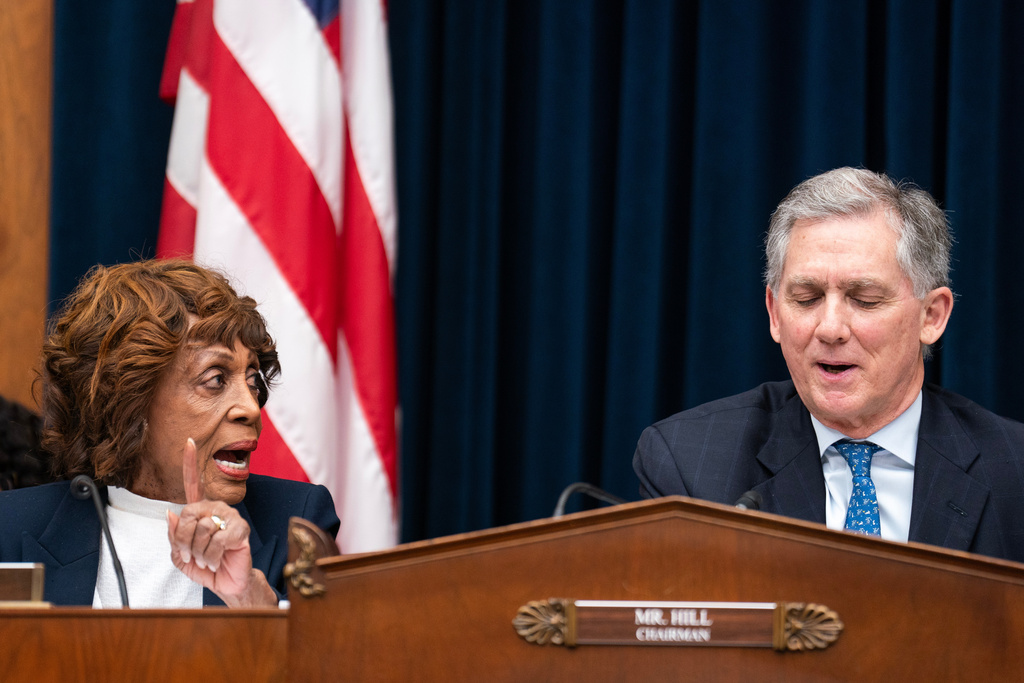 Bipartisan housing bill faces tricky path in House