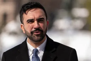 Mamdani faces protesters at Gracie Mansion angered over stance on Israel and Jews