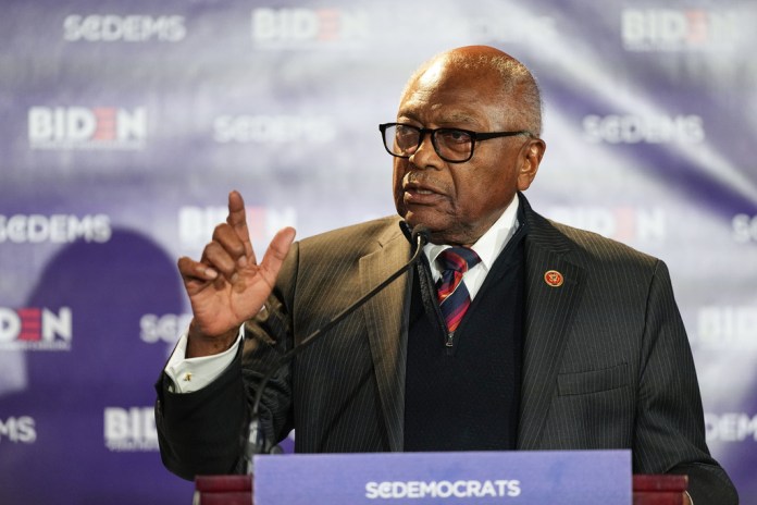 Democrat Jim Clyburn, 85, to run for 18th House term