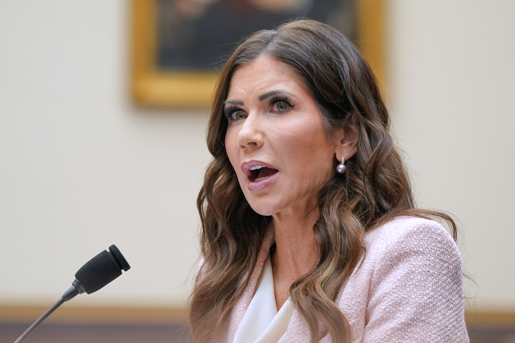 Trump ousts Kristi Noem as DHS chief and taps Markwayne Mullin to take her place
