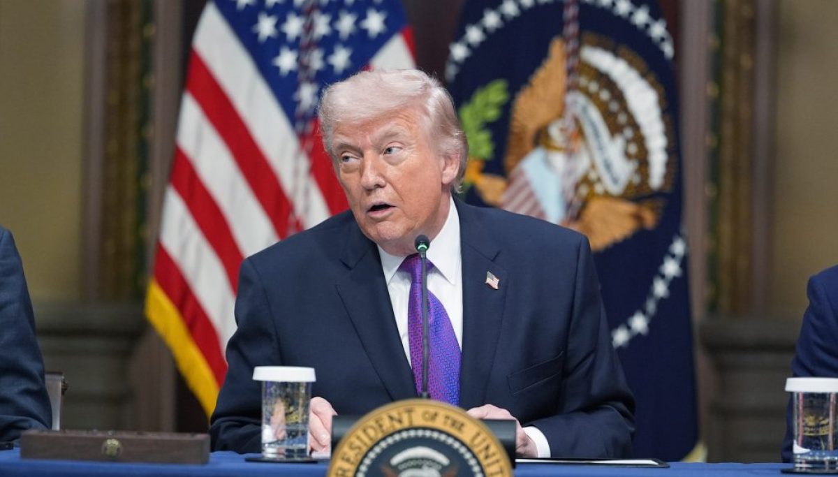 Image for Centrist House Democrats save Trump from rebuke over war in Iran