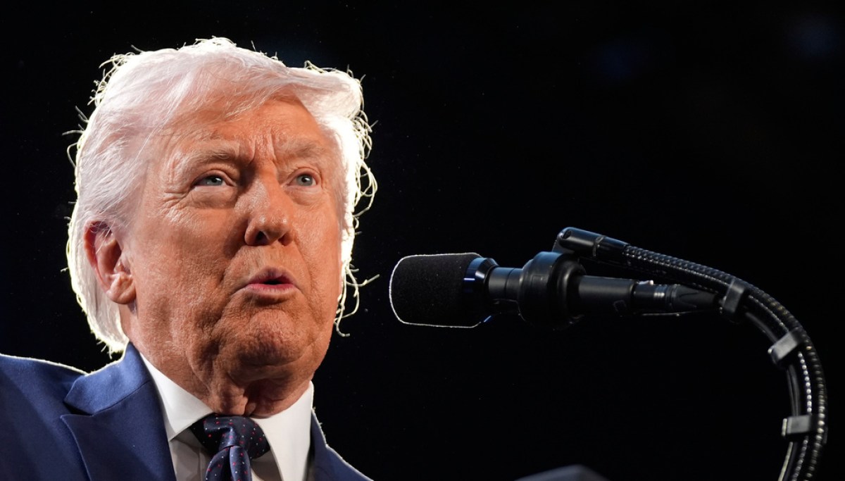 Trump gambles quick, victorious war with Iran will override voter concerns on oil prices