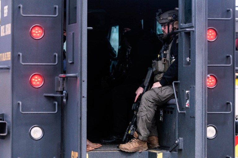 Law enforcement respond to the scene of a shooting at Temple Israel in West Bloomfield, Mich., on Thursday, March 12 2026. (Jacob Hamilton/Ann Arbor News via AP)