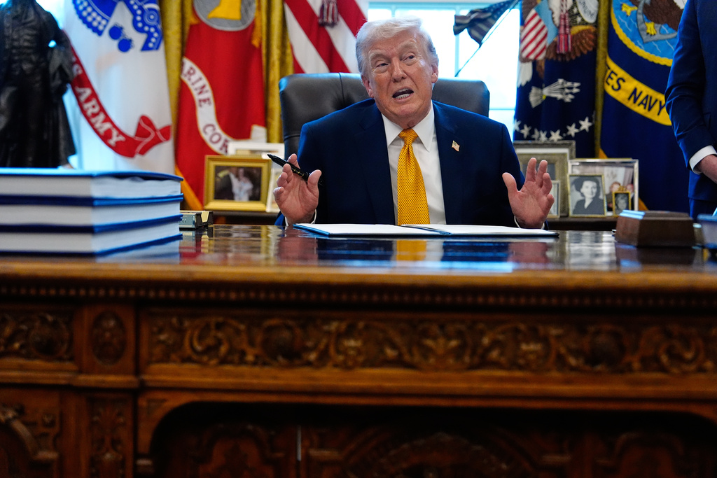 Trump claims he will have the ‘honor’ of taking Cuba