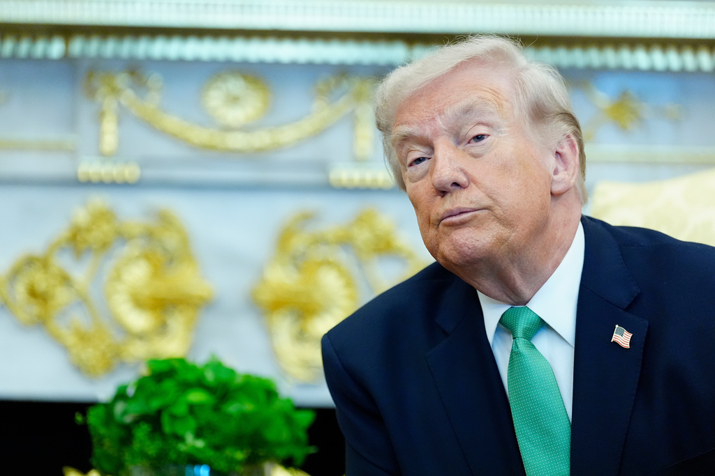 WATCH LIVE: Trump participates in Shamrock Bowl presentation