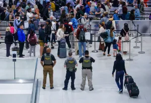 Five hundred ICE officers deploy to New York to assist TSA