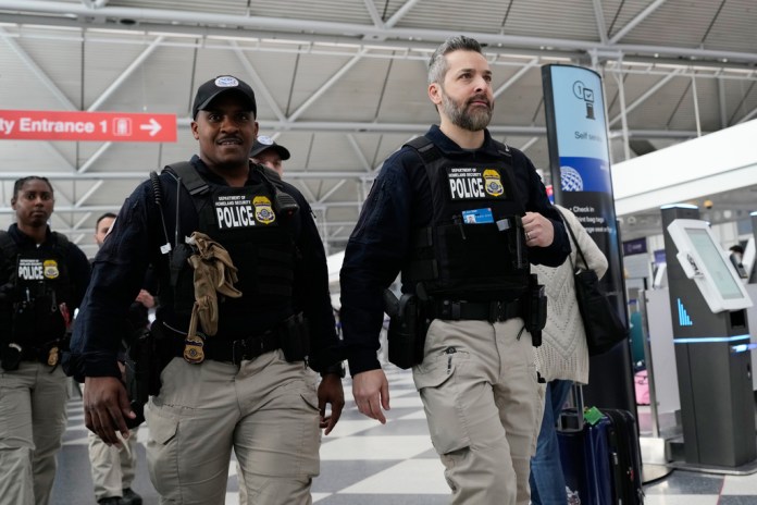 Obama TSA leader says ICE at airports ‘could be a good thing’