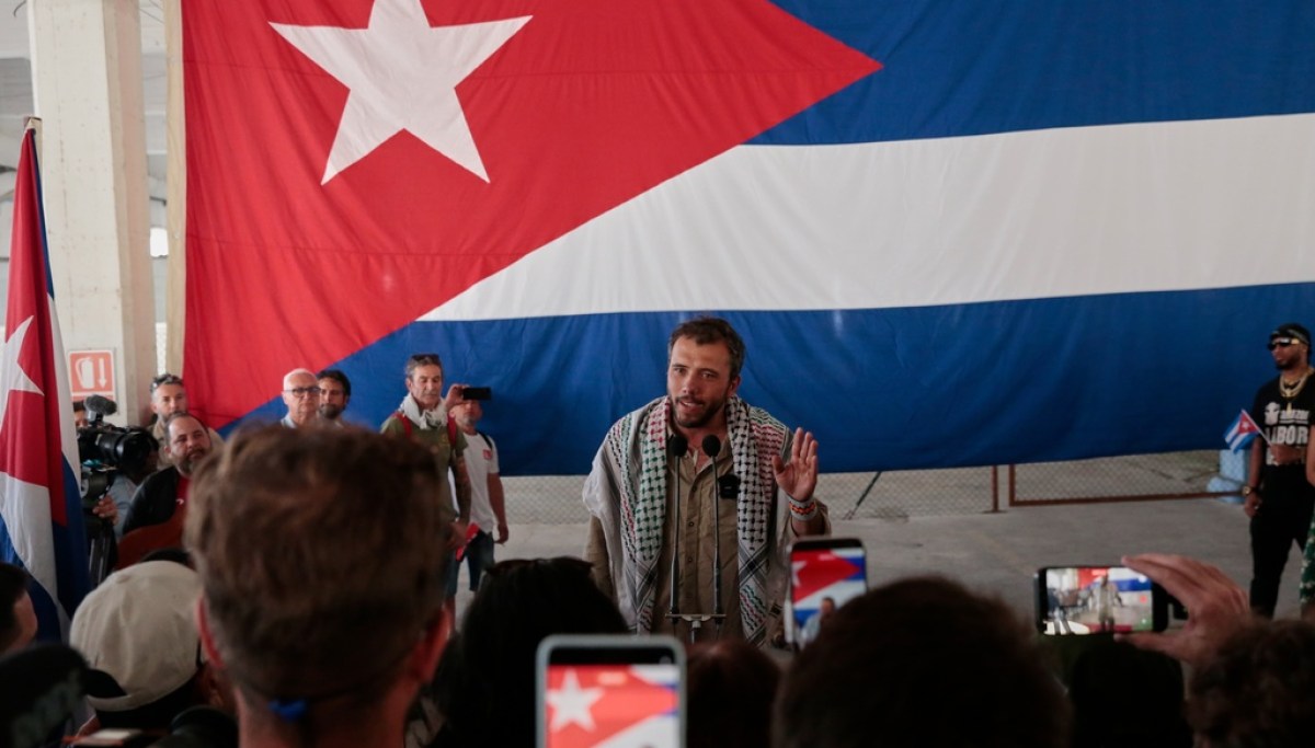 Aid ships dock in Cuba as country faces economic and energy crisis