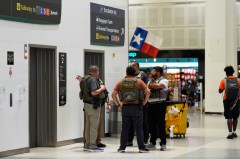 ICE gets public relations boost at airports as shutdown prolongs