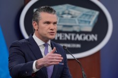 Hegseth avoids bashing media in latest Iran war briefing