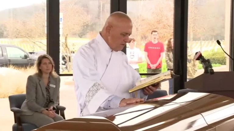 Community members and fellow veterans gathered in Nashville to honor Lonnie D. Wayman, an unclaimed U.S. Navy veteran, with a funeral service and full military honors, ensuring he was not laid to rest alone. (Photo courtesy WZTV)