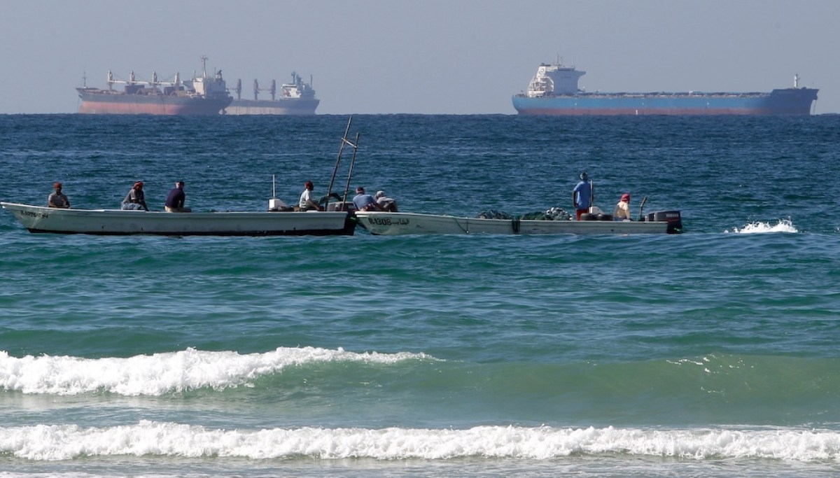 Trump offers assistance to oil shippers to halt price spike from Iranian threat