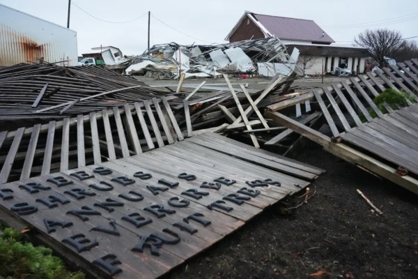 Tornadoes kill two in northwestern Indiana and raze buildings in Kankakee, Illinois