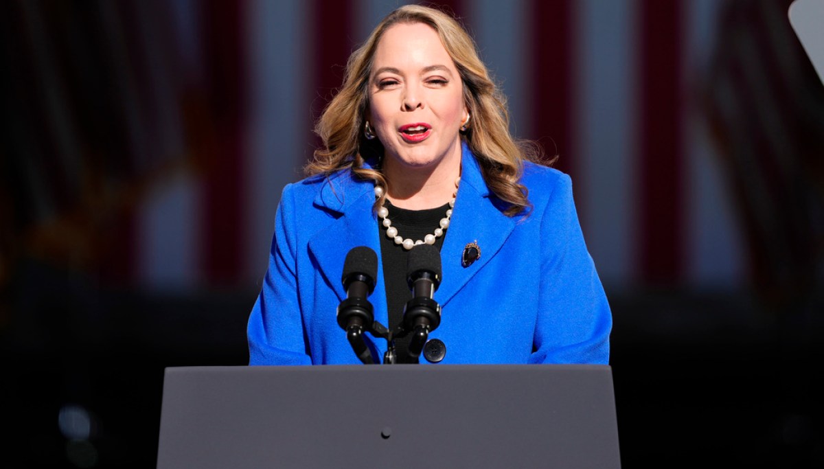 Ex-Mike Pence aide launches Democratic congressional campaign in Virginia