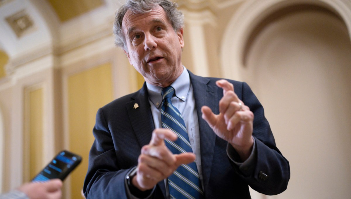 Crypto PACs still targeting Sherrod Brown even after he softened criticism