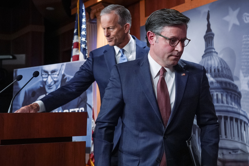 Congress misses deadline to pass extension of key spy program