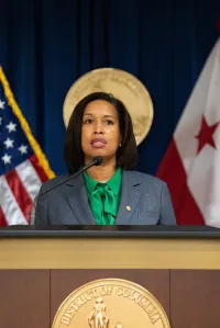 Bowser urges DC Council to pass ‘emergency legislation to restore juvenile curfew’ 