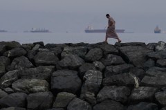 No oil tankers passed through Strait of Hormuz on first day of ceasefire