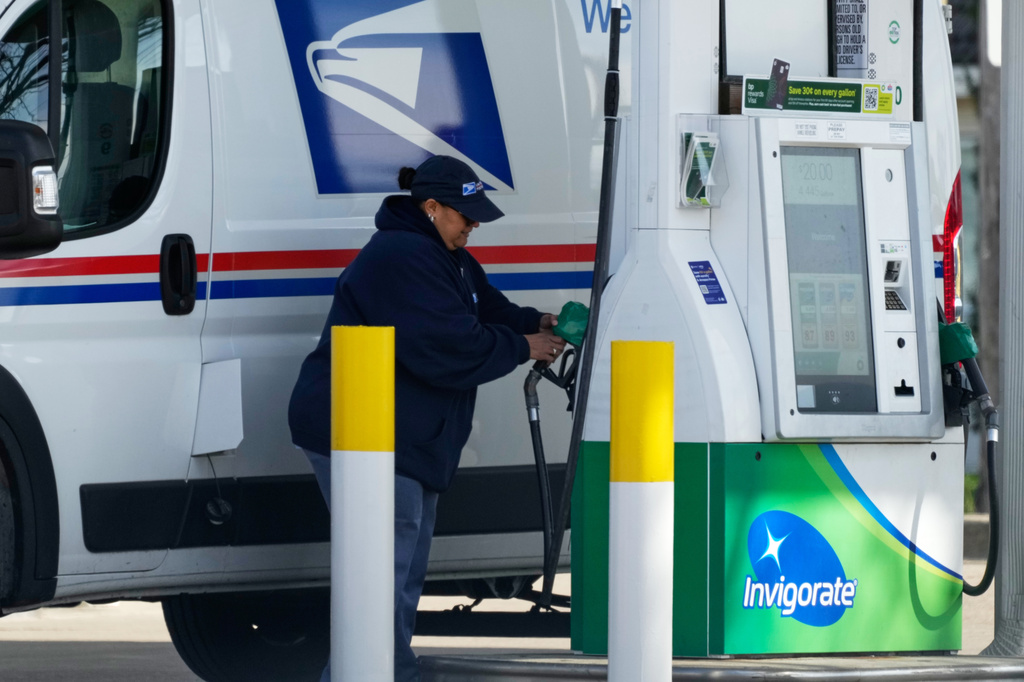 Postal regulator asks Congress to clarify USPS’s responsibilities while offering rosier view of financial future