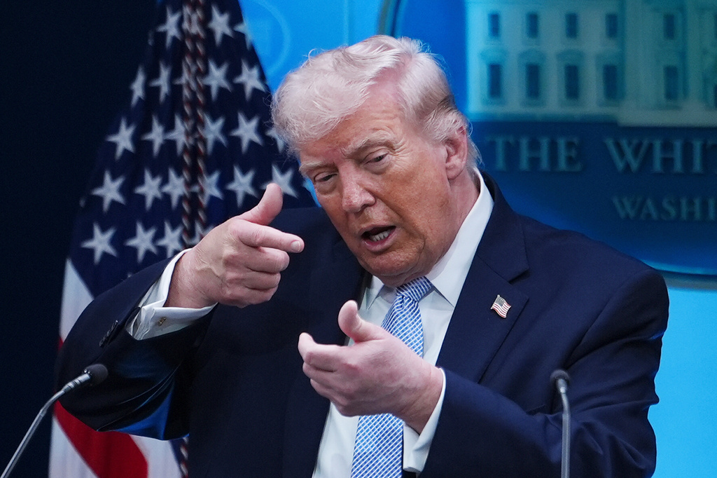Trump goes scorched earth on Tucker Carlson, Megyn Kelly, Candace Owens, and Alex Jones