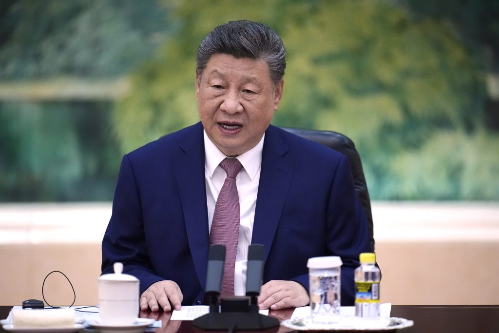 Why does the US often face two Chinas?