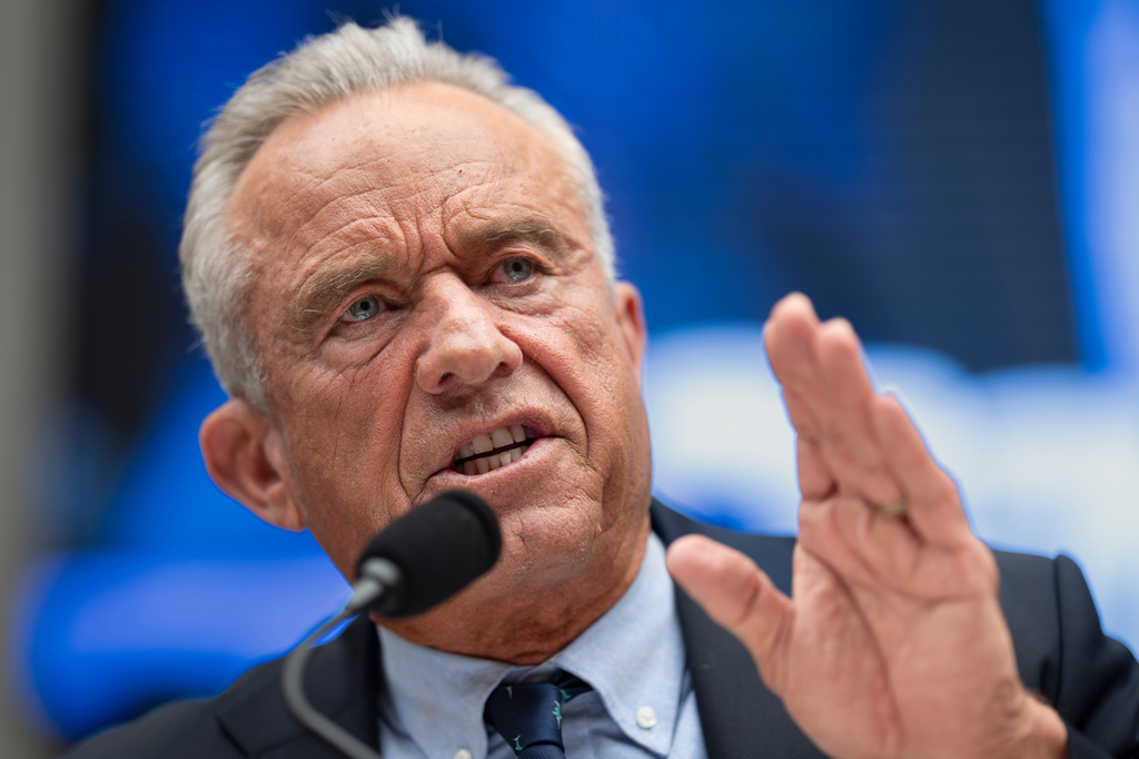 RFK Jr. spars with Democrats over 25th Amendment, vaccines, Tylenol, and guns
