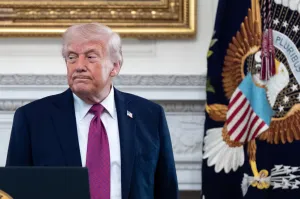 Trump looking ahead to history as midterm elections approach