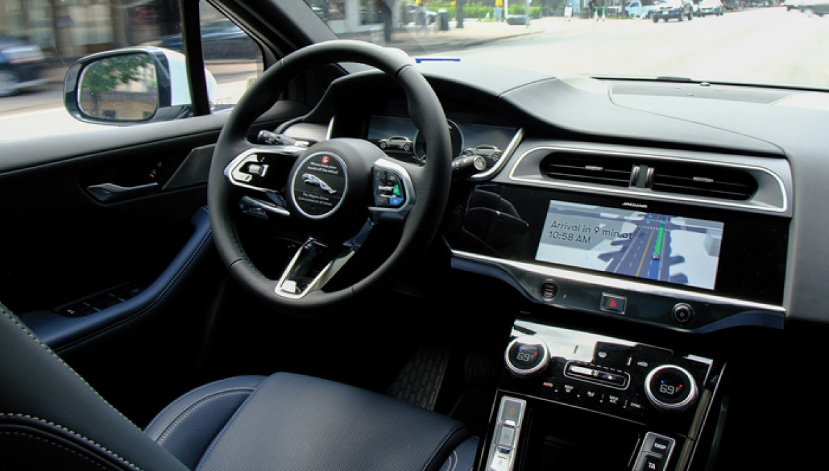 What the driverless car debate can teach us about AI