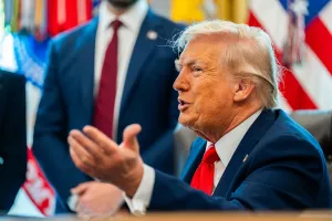 Trump claims Iran is in ‘State of Collapse’ and begging US to open Strait of Hormuz