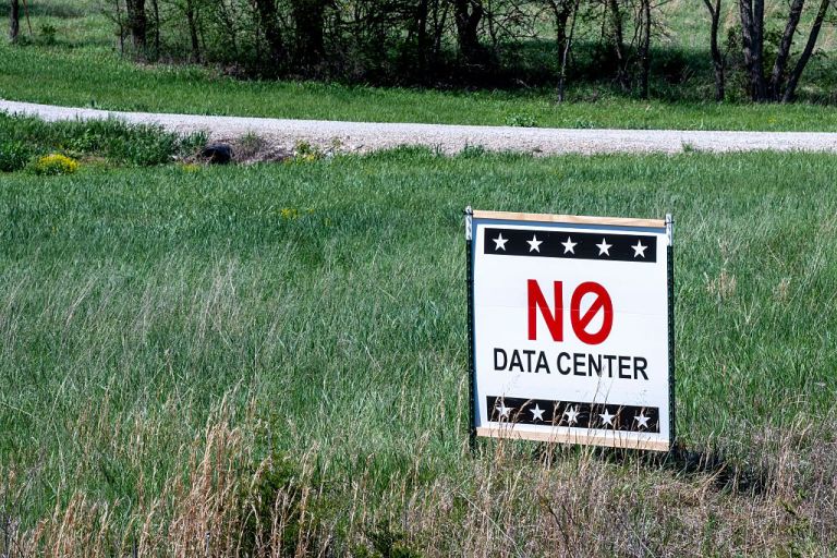 Tonganoxie, Kansas. Small town residents raise concerns regarding the high energy, water usage as well as noise pollution for a new hyperscale data center project dubbed 