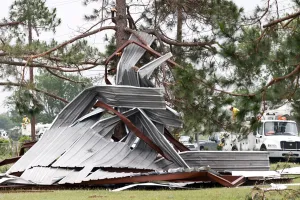 Tornadoes in northern Texas leave at least 2 dead and destroy multiple homes