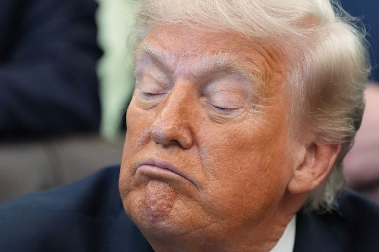 Trump in the Oval.