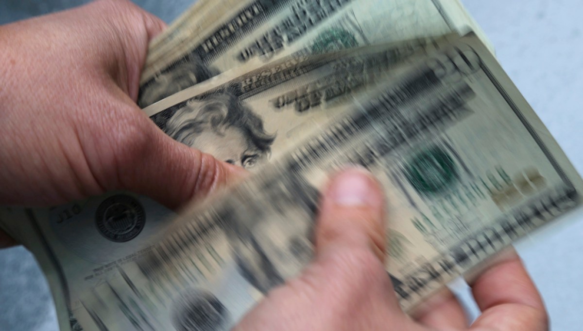 “Protecting American Pensions: July’s $994 Social Security Check Arriving Soon!”