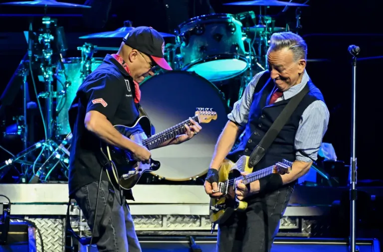 Bruce Springsteen and Tom Morello perform