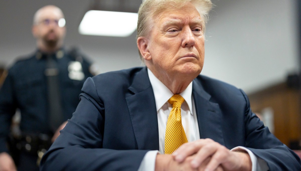 White House trolls CNN reporters for being 'asleep' on air after analyst's comment about Trump
